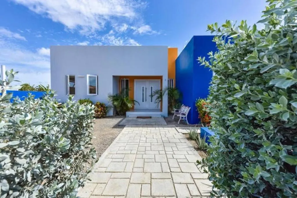 Semesterbostad Modern Relaxing Vacation Villa Oranjestad