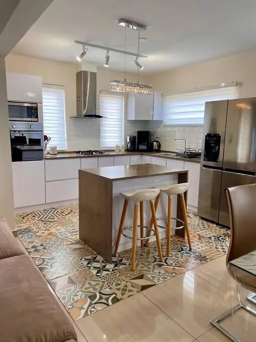 Modern Relaxing Vacation Villa Oranjestad Aruba